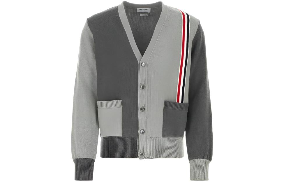 Кардиган Funmix с V-образным вырезом и длинными рукавами THOM BROWNE, серый
Кардиган Funmix с V-образным вырезом и длинными рукавами THOM BROWNE, серый