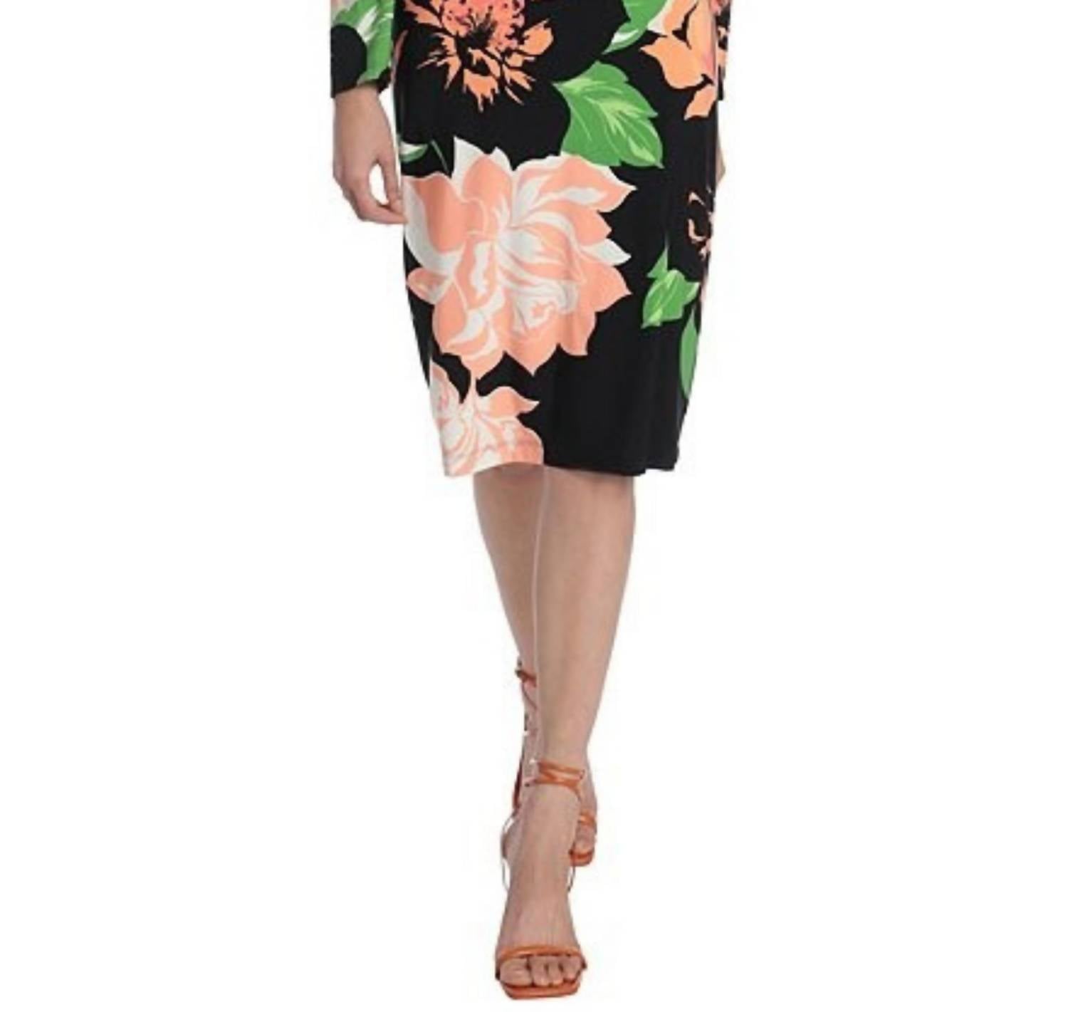 Цветочное миди-платье-футляр в бежево-оранжевых тонах Maggy London
Цветочное миди-платье-футляр в бежево-оранжевых тонах Maggy London