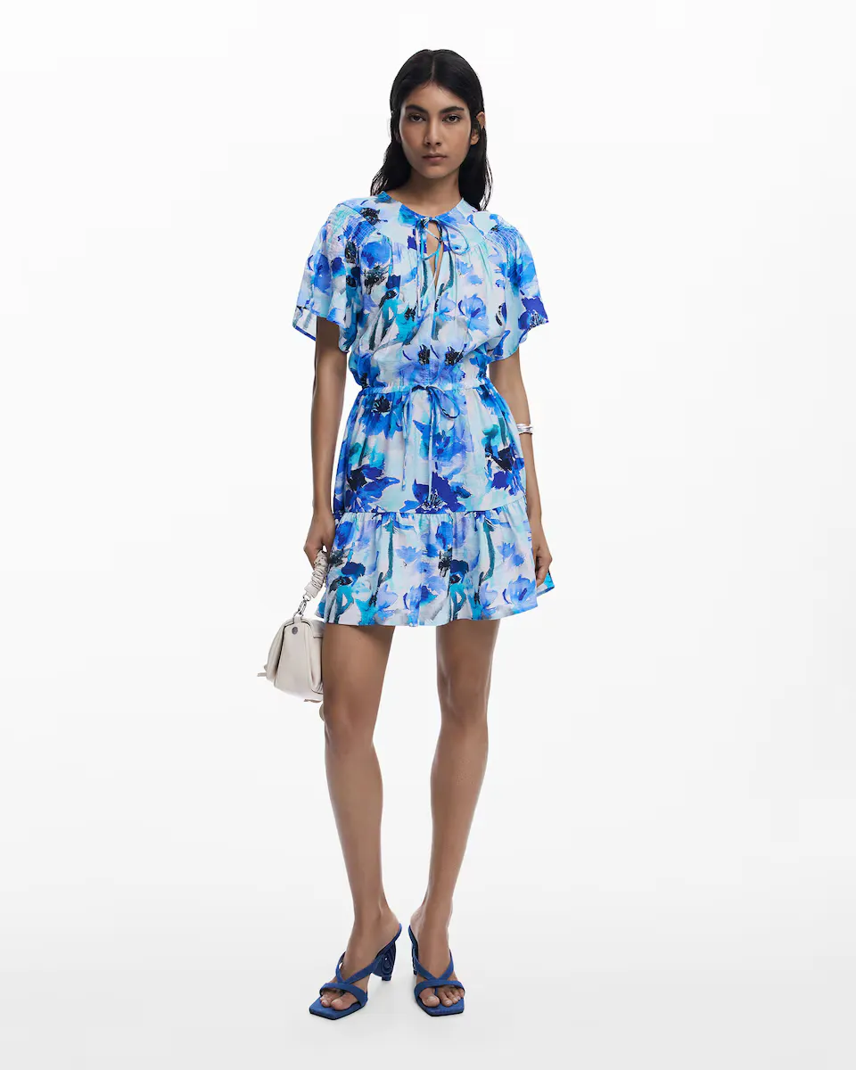 Короткое платье свободного кроя с бантом Desigual, синий
Короткое платье свободного кроя с бантом Desigual, синий