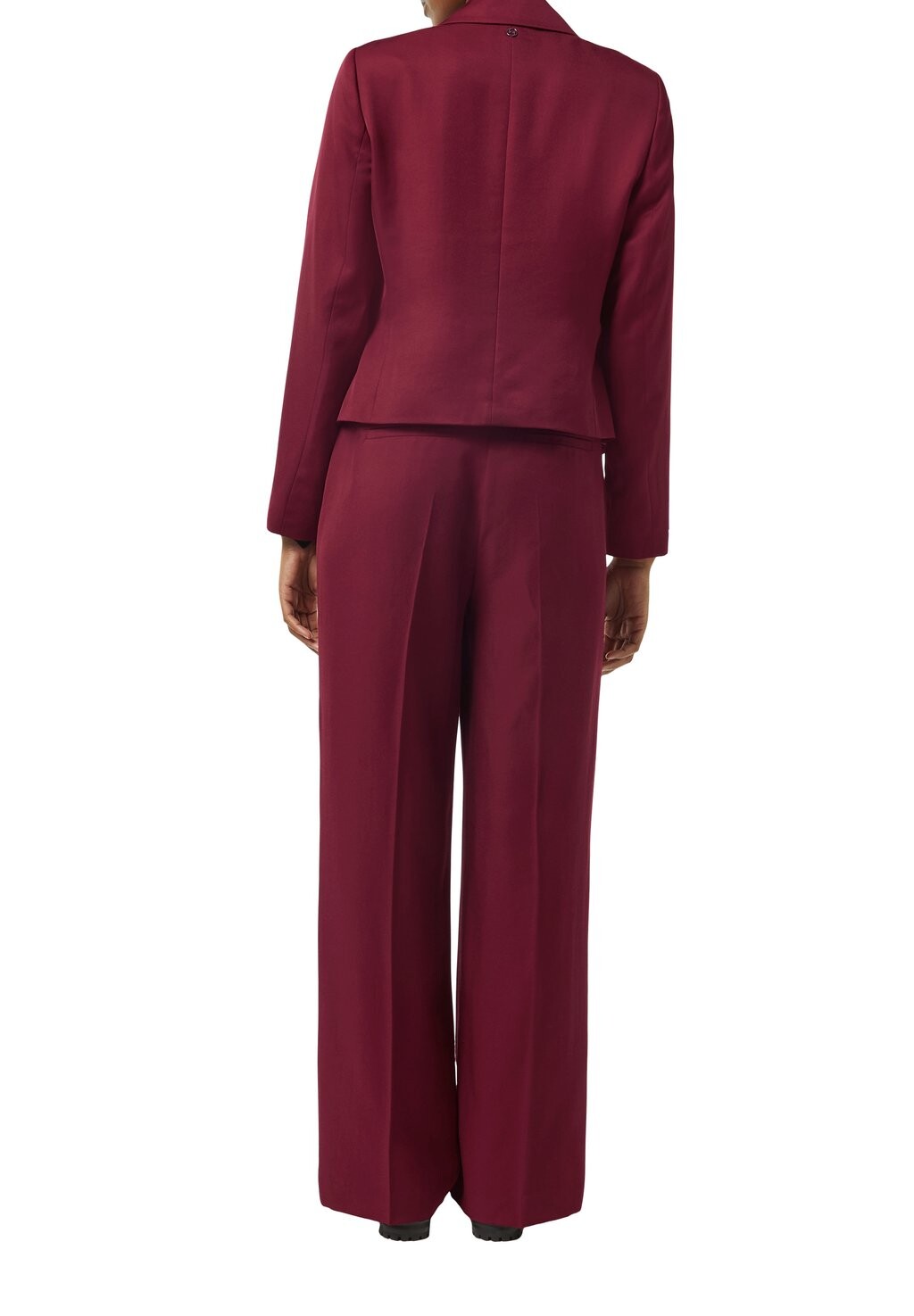 Блейзер REVERSKRAGEN UND KNOPFVERSCHLUSS comma, темно-красный
Блейзер REVERSKRAGEN UND KNOPFVERSCHLUSS comma, темно-красный