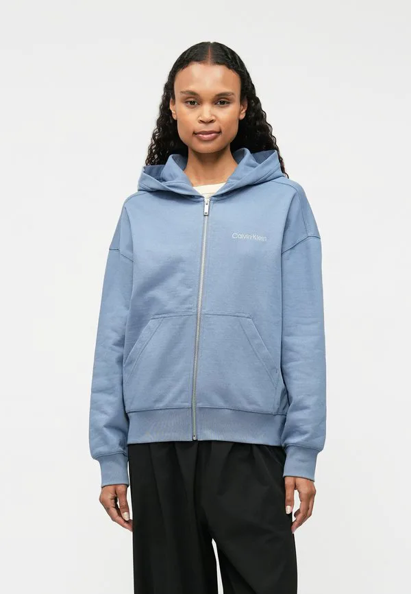 Толстовка на молнии Calvin Klein, Dusty Sailor Blue, Синий, Толстовка на молнии Calvin Klein, Dusty Sailor Blue
Толстовка на молнии Calvin Klein, Dusty Sailor Blue, Синий, Толстовка на молнии Calvin Klein, Dusty Sailor Blue