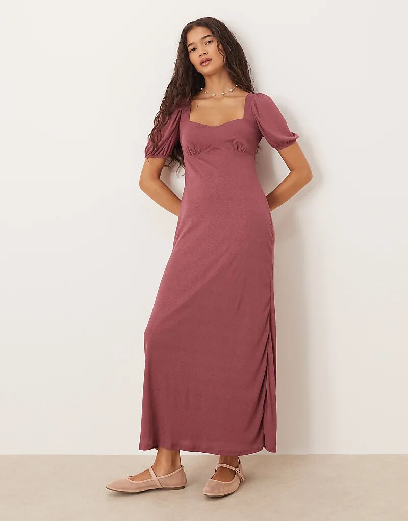 Платье миди с вырезом в форме сердца ASOS DESIGN бордового цвета
Платье миди с вырезом в форме сердца ASOS DESIGN бордового цвета