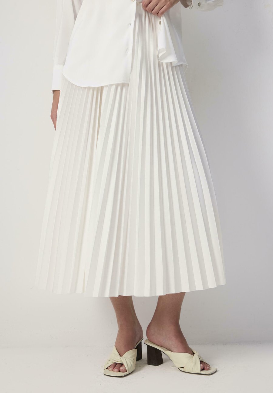 Юбка Touché Privé PLEATED, White/White
Юбка Touché Privé PLEATED, White/White