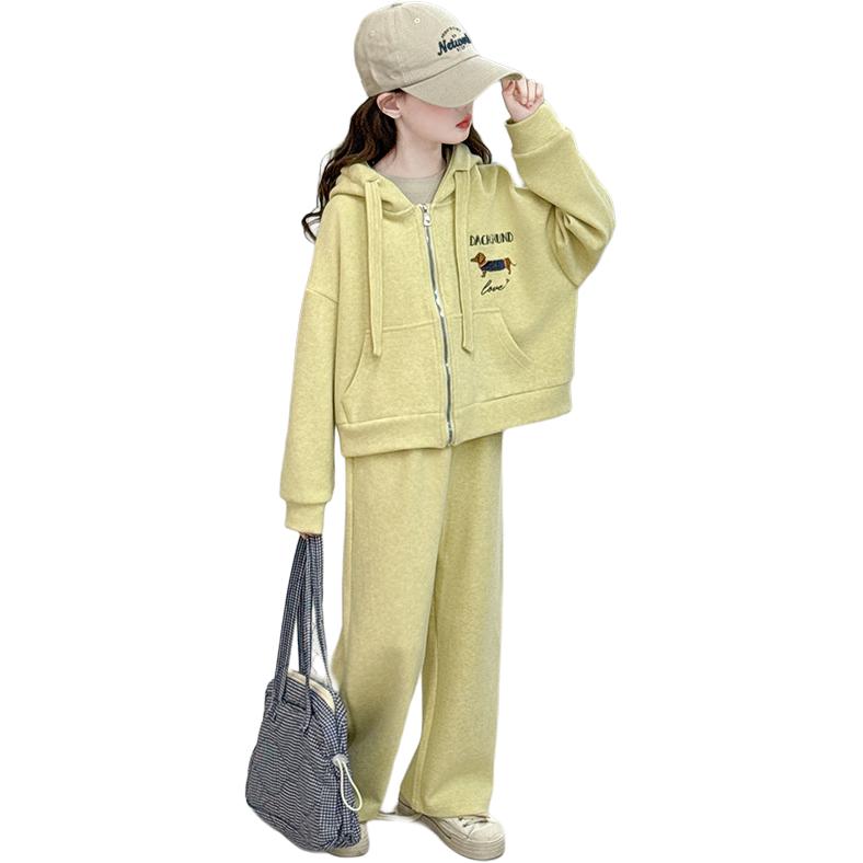 Повседневная спортивная одежда для подростков весна-осень Disney, желтый
Повседневная спортивная одежда для подростков весна-осень Disney, желтый