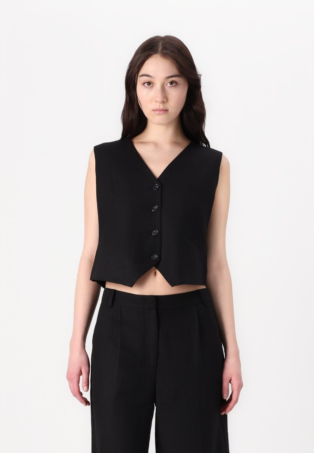 Жилет OXALIS BIELLE WAISTCOAT Bruuns Bazaar, черный
Жилет OXALIS BIELLE WAISTCOAT Bruuns Bazaar, черный