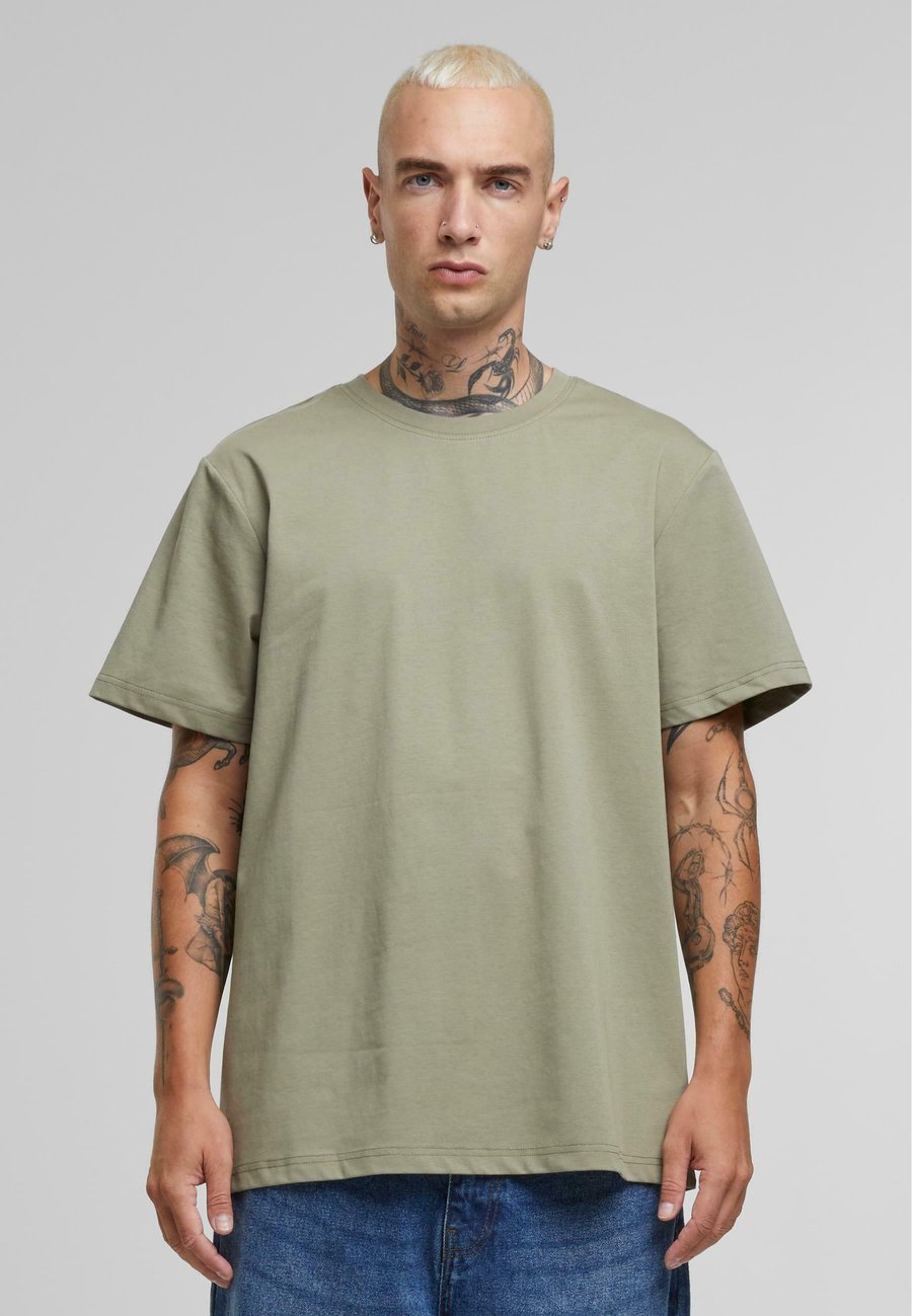 Футболка Urban Classics SORONA, Paleolive/Olive, Хаки, Футболка Urban Classics SORONA, Paleolive/Olive
Футболка Urban Classics SORONA, Paleolive/Olive, Хаки, Футболка Urban Classics SORONA, Paleolive/Olive