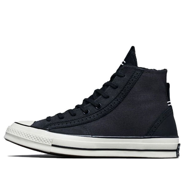 Кроссовки chucks 70 leather and suede 'storm wind' Converse, черный
Кроссовки chucks 70 leather and suede 'storm wind' Converse, черный