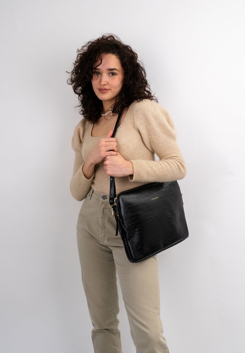 Сумка для ноутбука MARLENE 13 ZOLL Expatrié, цвет schwarz-kroko
Сумка для ноутбука MARLENE 13 ZOLL Expatrié, цвет schwarz-kroko