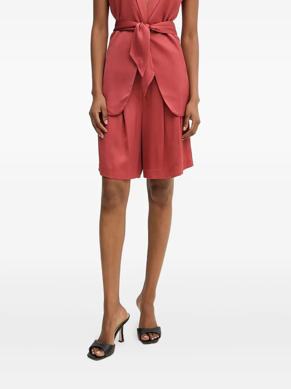 Шорты со складками спереди KARL LAGERFELD, оранжевый
Шорты со складками спереди KARL LAGERFELD, оранжевый