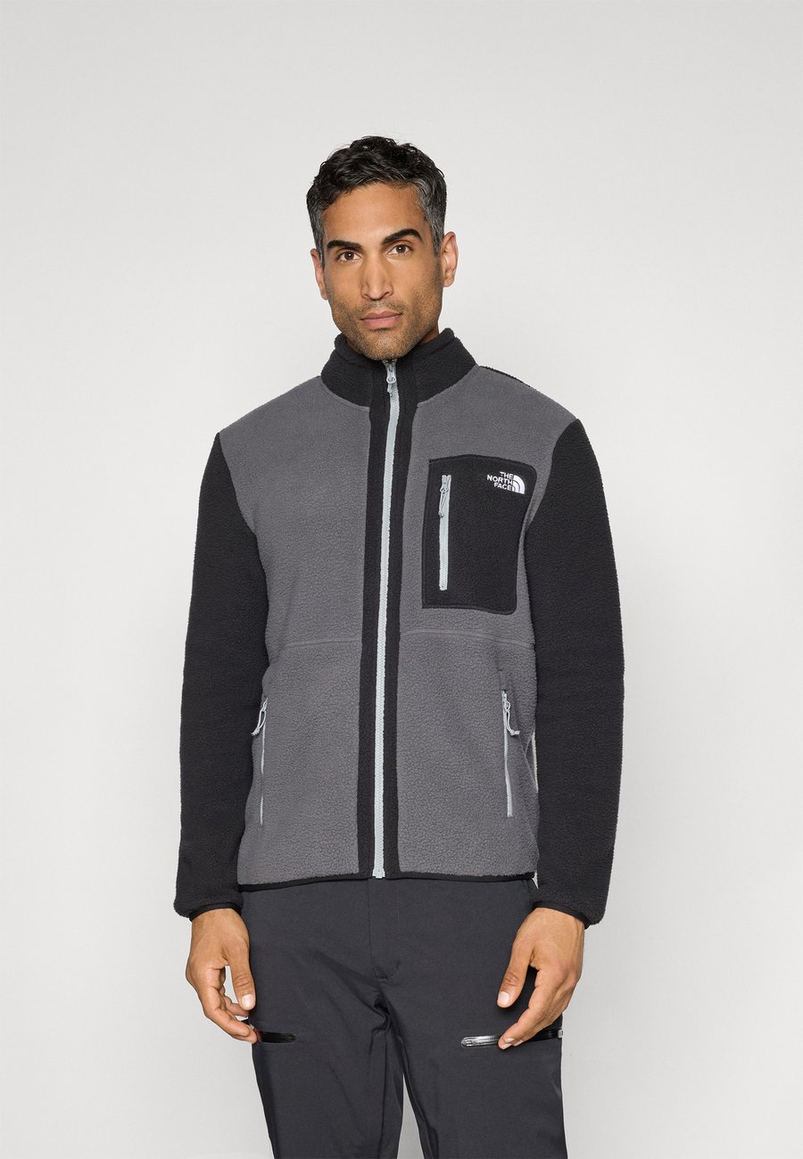Флисовая куртка The North Face M YUMIORI FULL ZIP, Anthracite Grey/Black/Monument Grey/Anthracite
Флисовая куртка The North Face M YUMIORI FULL ZIP, Anthracite Grey/Black/Monument Grey/Anthracite