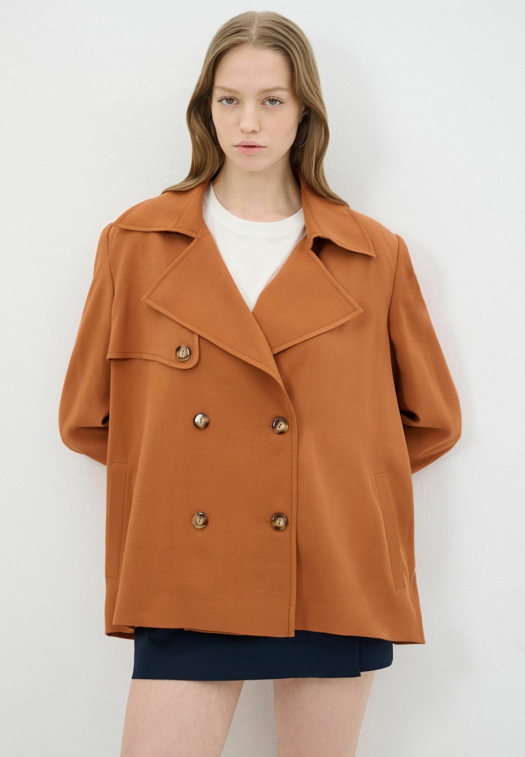 Пальто-тренч adL, коричневый
Пальто-тренч adL, коричневый