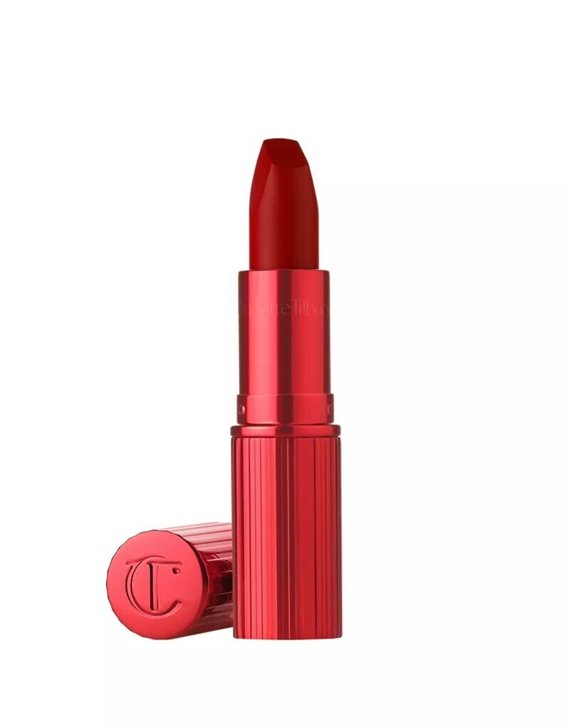 Губная помада Charlotte Tilbury Matte Revolution Cinematic Red
Губная помада Charlotte Tilbury Matte Revolution Cinematic Red