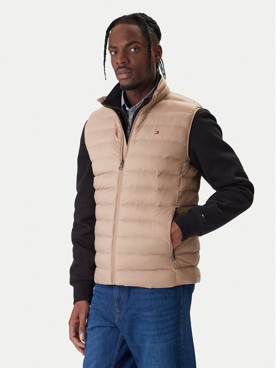 Жилет regular fit MW0MW37677 Tommy Hilfiger, бежевый
Жилет regular fit MW0MW37677 Tommy Hilfiger, бежевый
