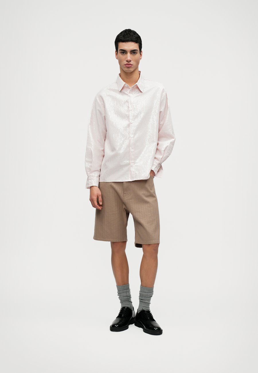 Блуза Sister Jane ROWAN STRIPE SHIRT UNISEX, Light Pink
Блуза Sister Jane ROWAN STRIPE SHIRT UNISEX, Light Pink