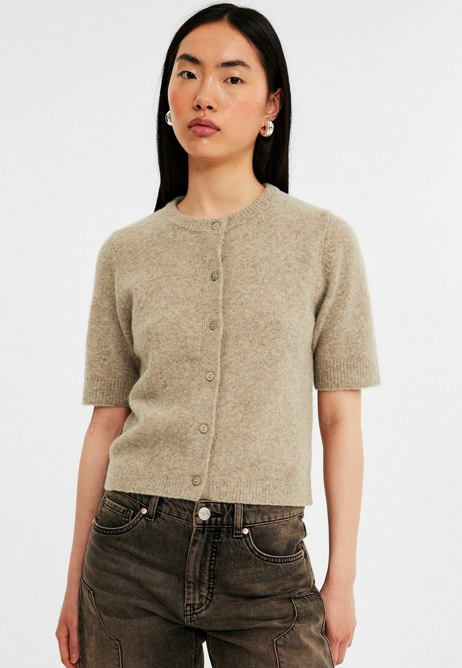 Кардиган Kappahl SHORT SLEEVE , Brown Mélange/Brown
Кардиган Kappahl SHORT SLEEVE , Brown Mélange/Brown