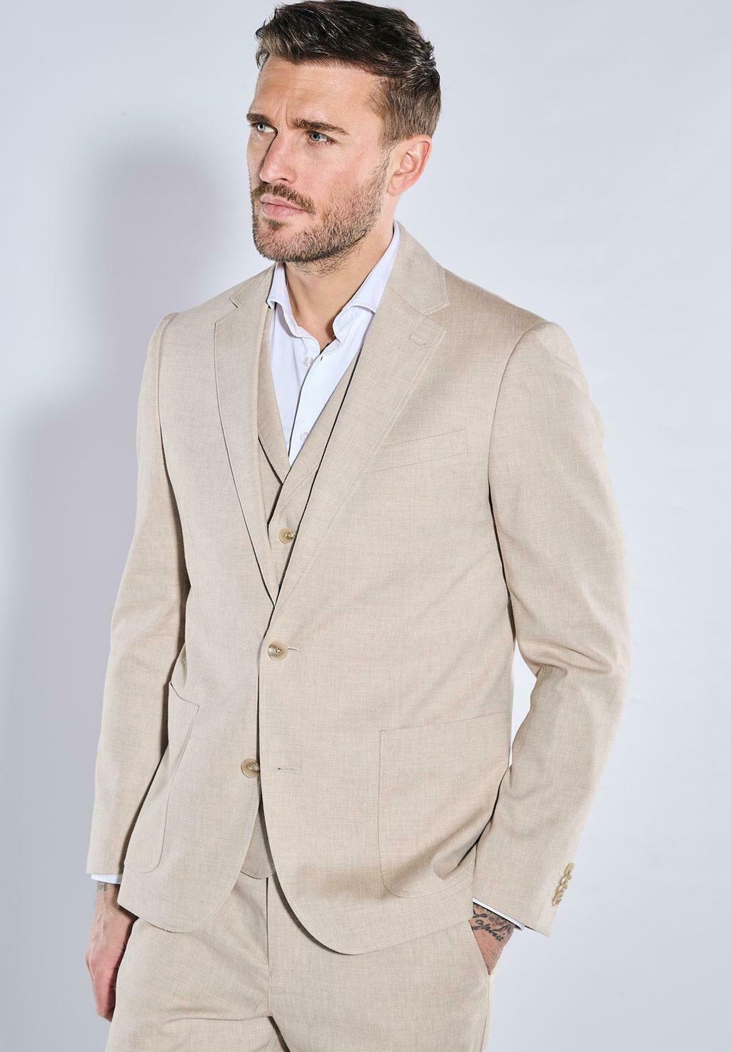 Пиджак-блейзер Suit jacket Emilio Adani, бежевый
Пиджак-блейзер Suit jacket Emilio Adani, бежевый