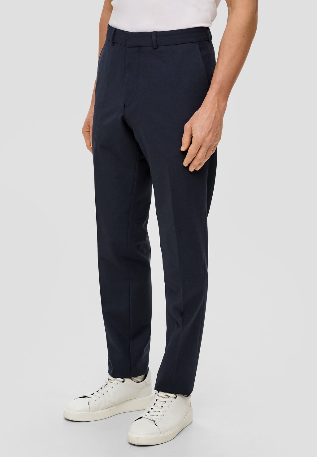 Брюки ULTIMATE AUS HOCHELASTISCHEM s.Oliver BLACK LABEL, темно-синий
Брюки ULTIMATE AUS HOCHELASTISCHEM s.Oliver BLACK LABEL, темно-синий