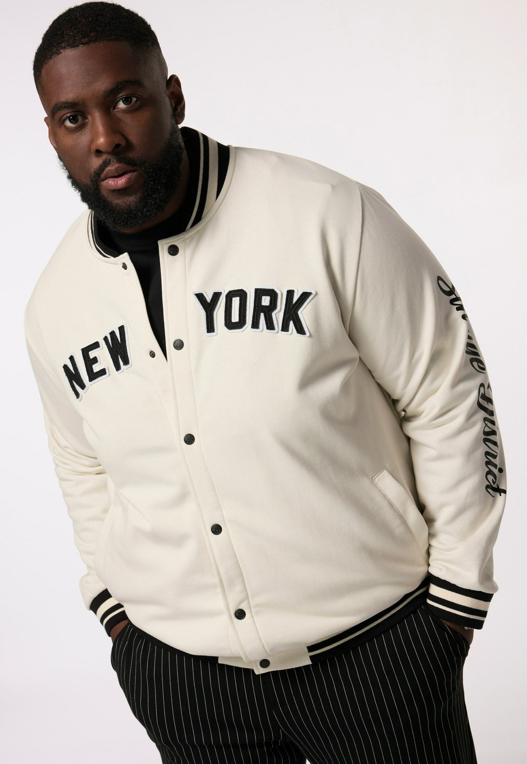 Куртка-бомбер COLLEGE STHUGE, светло-розовый 
Куртка-бомбер COLLEGE STHUGE, светло-розовый