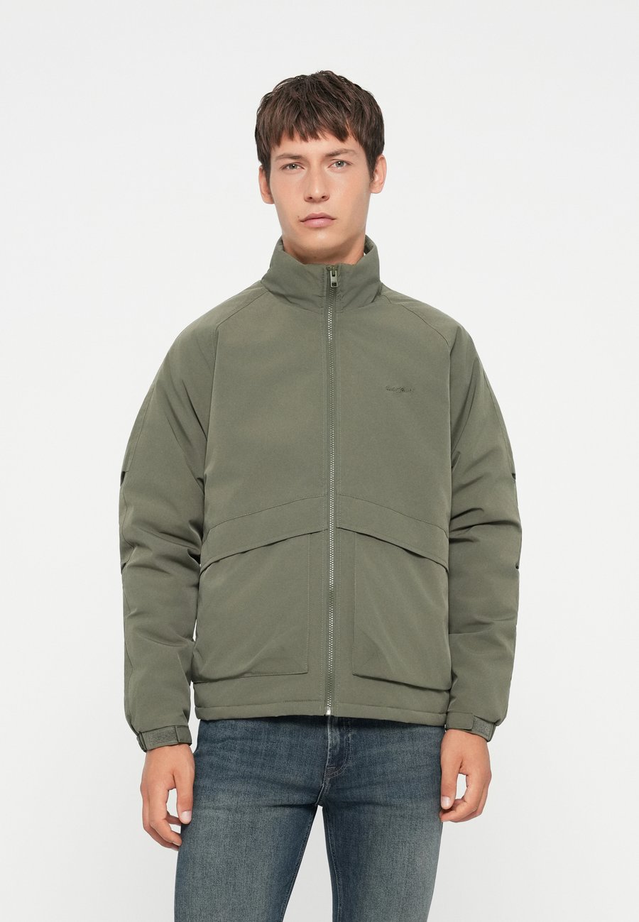 Куртка Jack & Jones JJEDIEGO TRANSITIONAL JACKET, Dusty Olive/Olive
Куртка Jack & Jones JJEDIEGO TRANSITIONAL JACKET, Dusty Olive/Olive