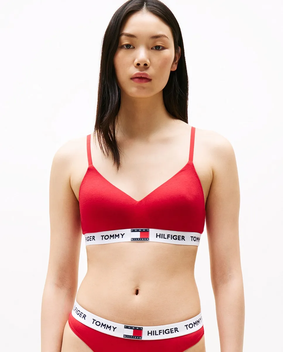 Бюстгальтер-бралетт с эффектом пуш-ап и логотипом на поясе , красный 
Бюстгальтер-бралетт с эффектом пуш-ап и логотипом на поясе , красный