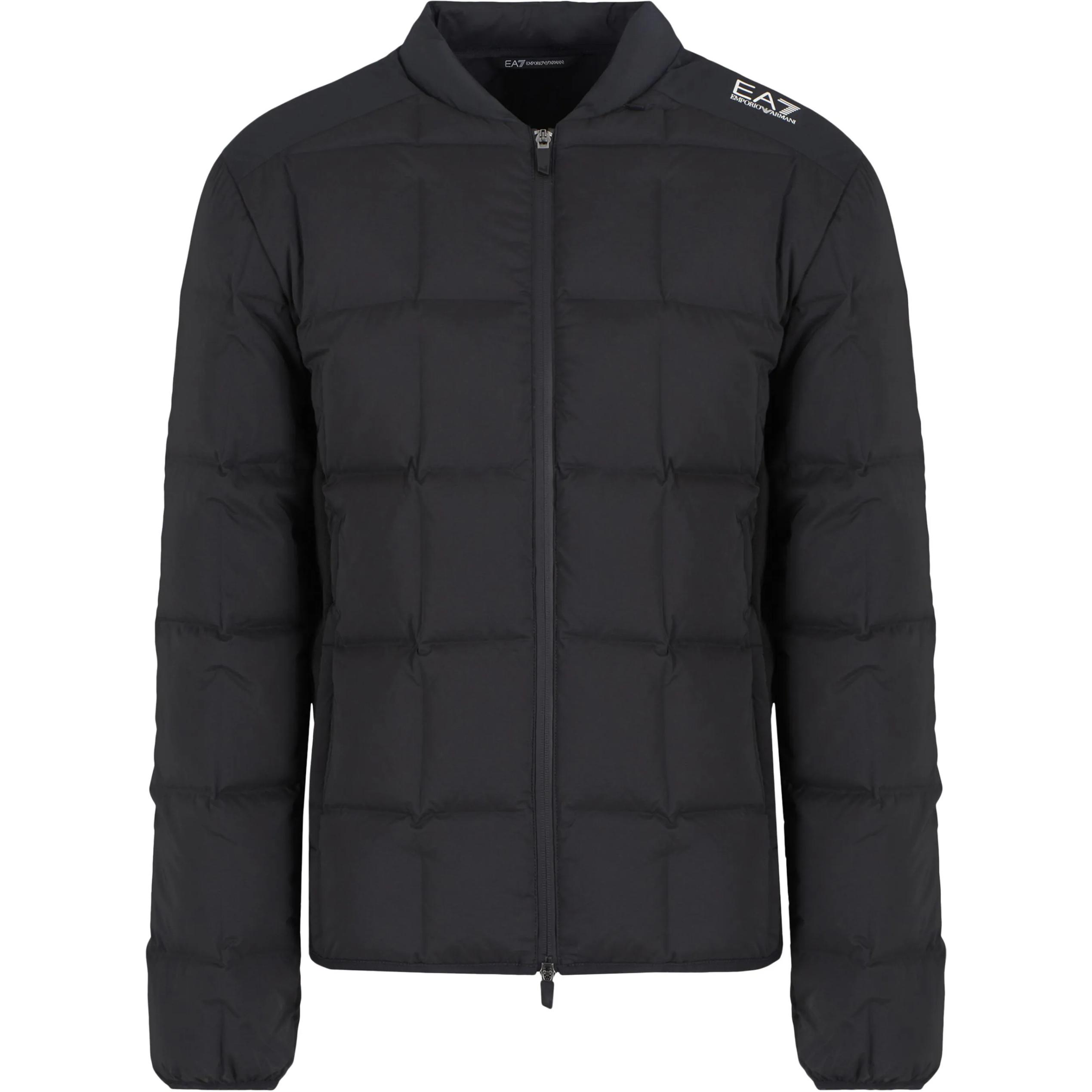 Пуховик с принтом логотипа EMPORIO ARMANI, черный
Пуховик с принтом логотипа EMPORIO ARMANI, черный