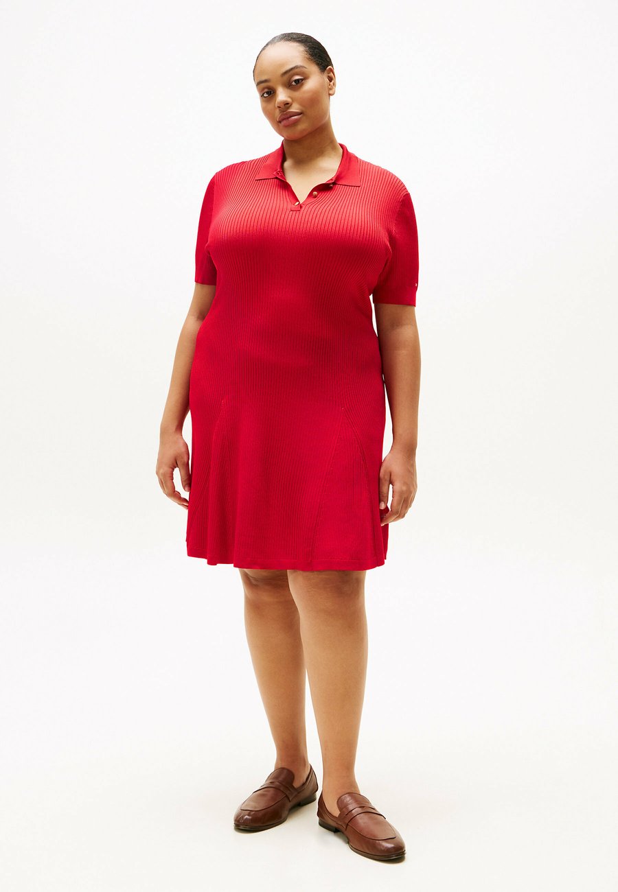 Платье Tommy Hilfiger Curve CURVE CURVE RIBBED MINI POLO , Red
Платье Tommy Hilfiger Curve CURVE CURVE RIBBED MINI POLO , Red