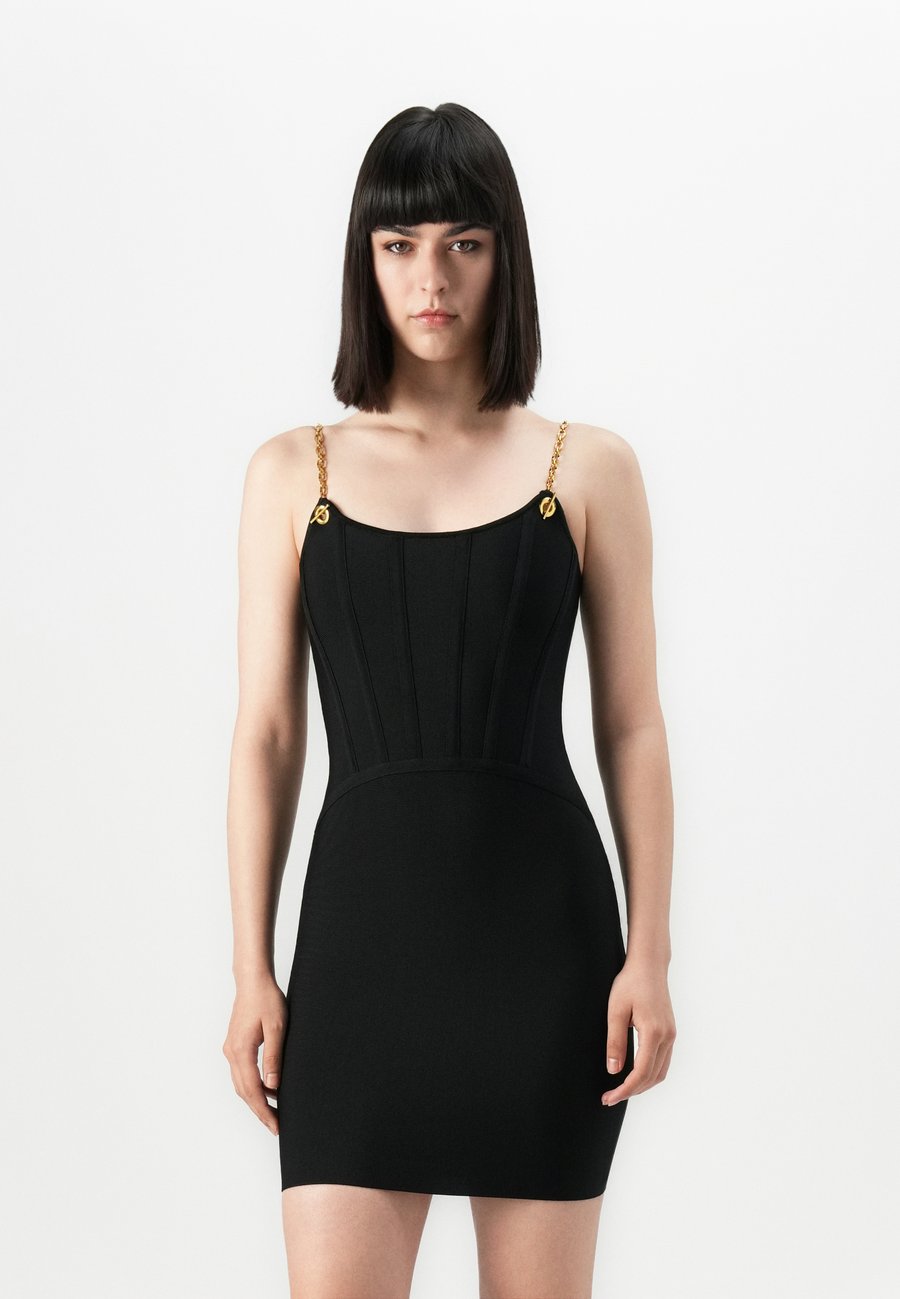 Платье MARCIANO BY GUESS AISHA SHORT DRESS BANDAGE, Jet Black/Black
Платье MARCIANO BY GUESS AISHA SHORT DRESS BANDAGE, Jet Black/Black