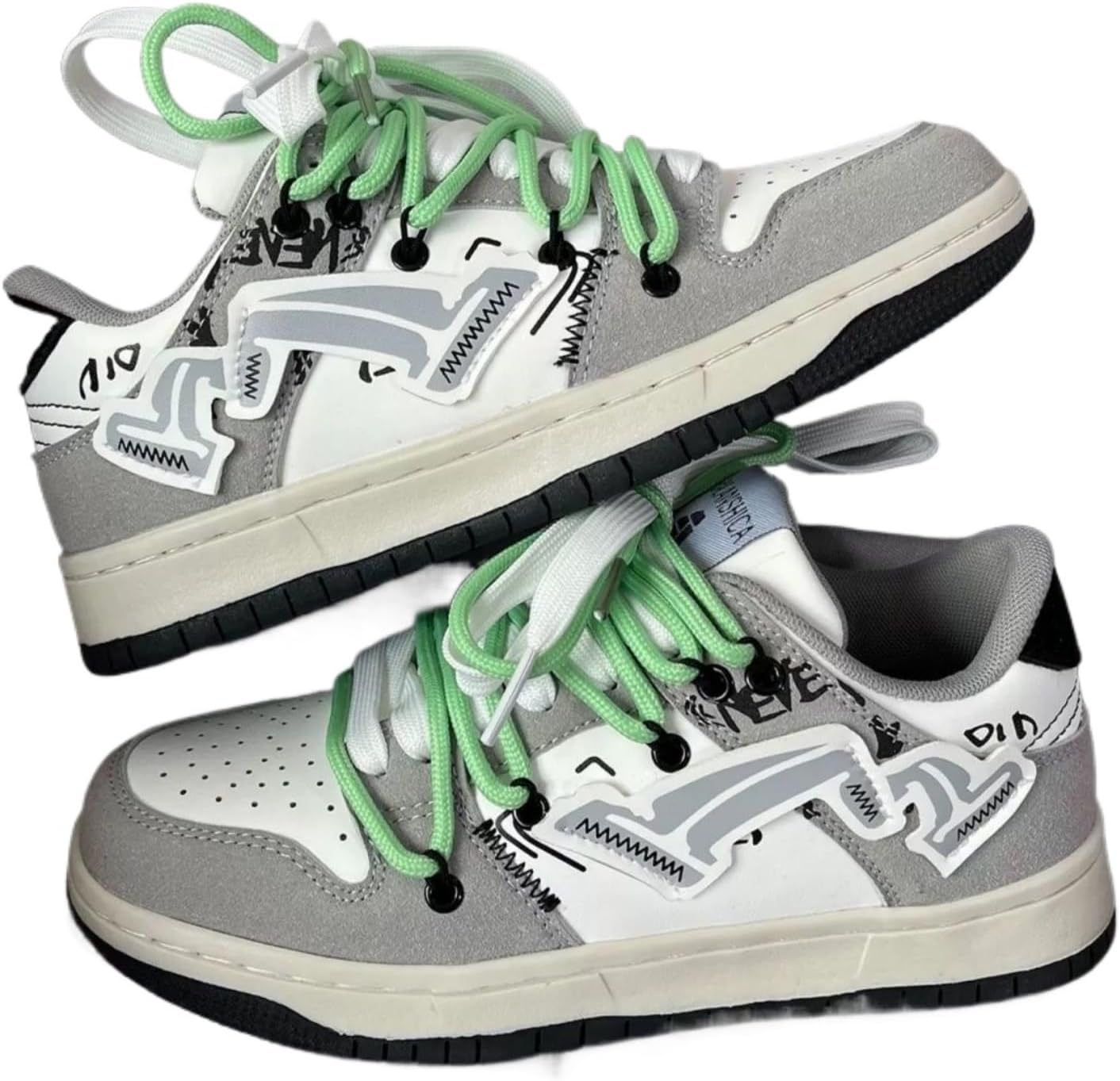 Модные массивные кроссовки Y2K для женщин и мужчин, ретро стиль, удобные, противоскользящие, для улицы, прогулок и скейтборда Macefil, серый
Модные массивные кроссовки Y2K для женщин и мужчин, ретро стиль, удобные, противоскользящие, для улицы, прогулок и скейтборда Macefil, серый