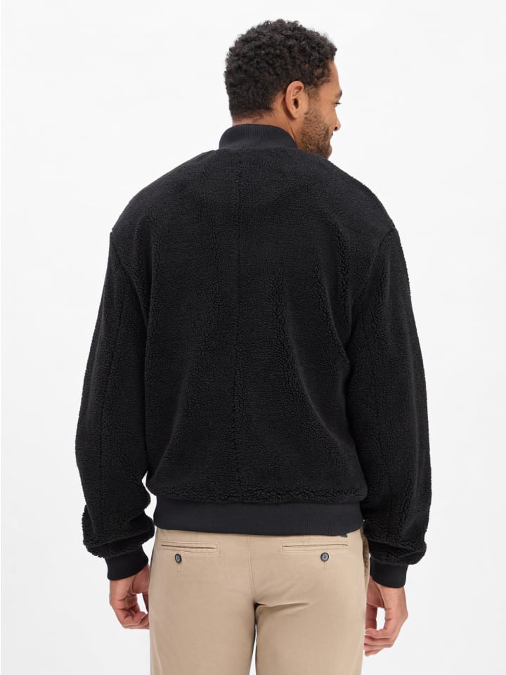 Куртка Ember черного цвета PEGADOR
Куртка Ember черного цвета PEGADOR