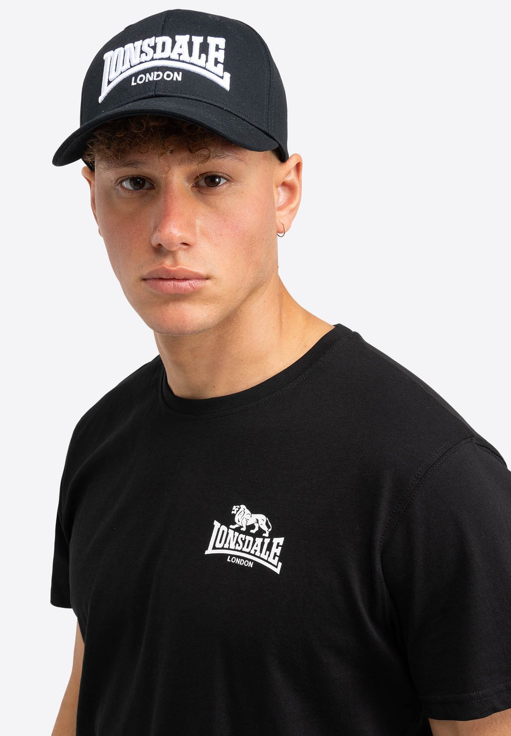 Бейсболка FLIXTON Lonsdale, черный
Бейсболка FLIXTON Lonsdale, черный