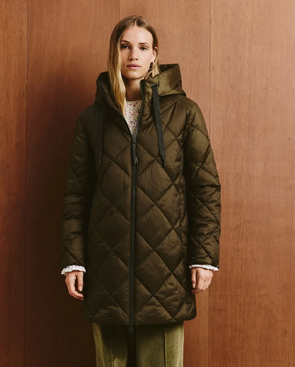 Длинный гладкий пуховик для женщин Southern Cotton, хаки
Длинный гладкий пуховик для женщин Southern Cotton, хаки