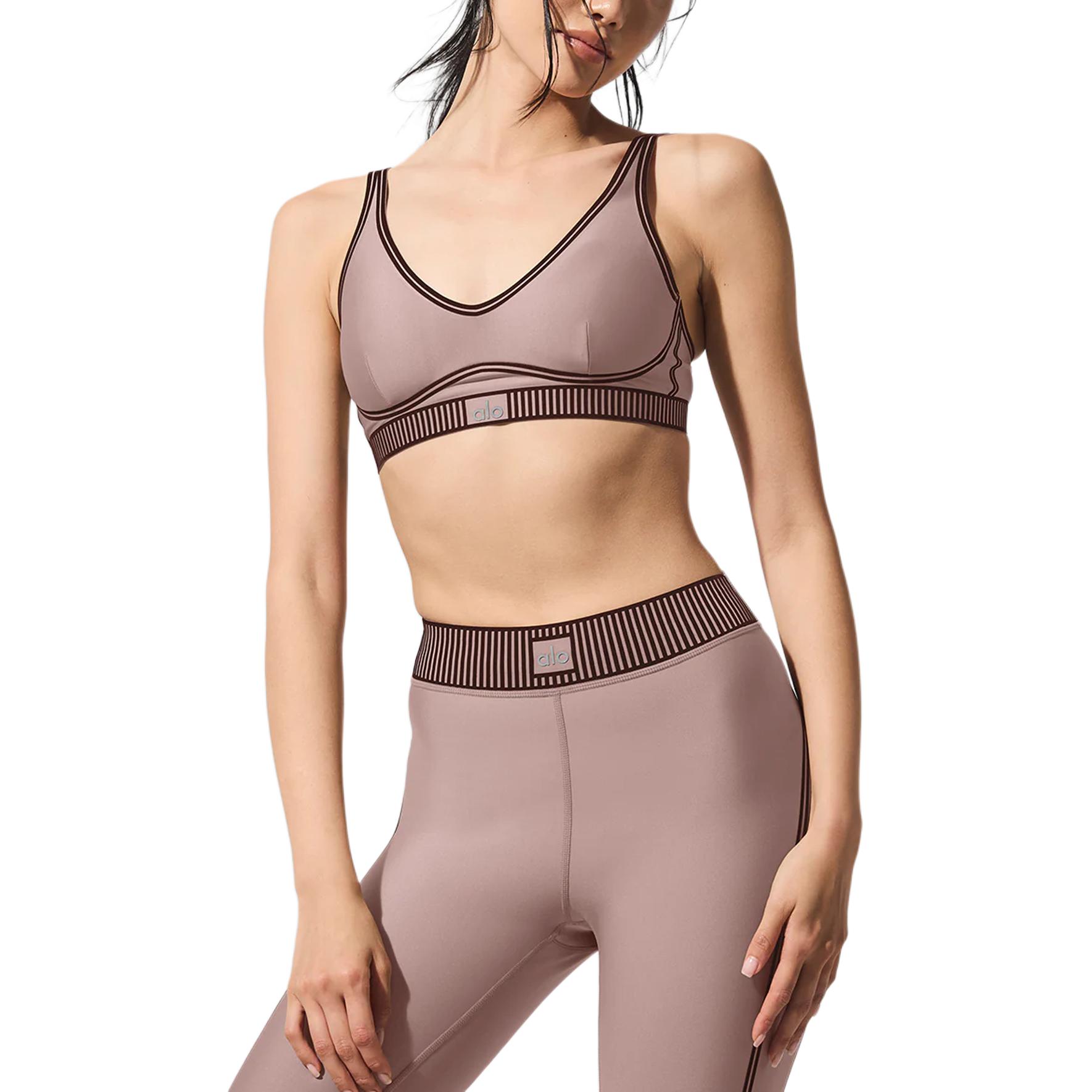 Alo Yoga Женское спортивное нижнее белье
Alo Yoga Женское спортивное нижнее белье