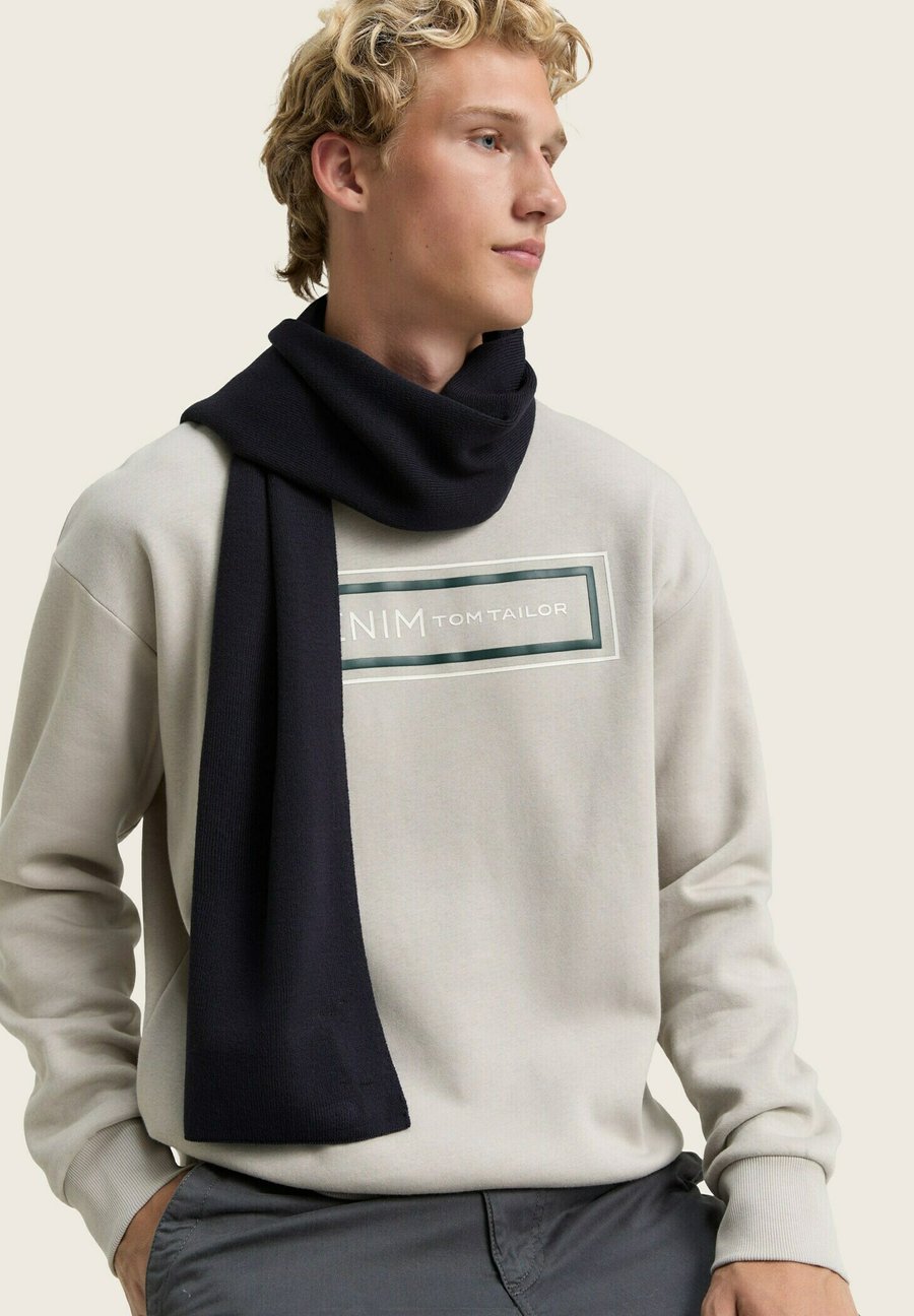 Шарф TOM TAILOR DENIM MIT LOGO-STICKEREI, Sky Captain Blue/Dark Blue
Шарф TOM TAILOR DENIM MIT LOGO-STICKEREI, Sky Captain Blue/Dark Blue