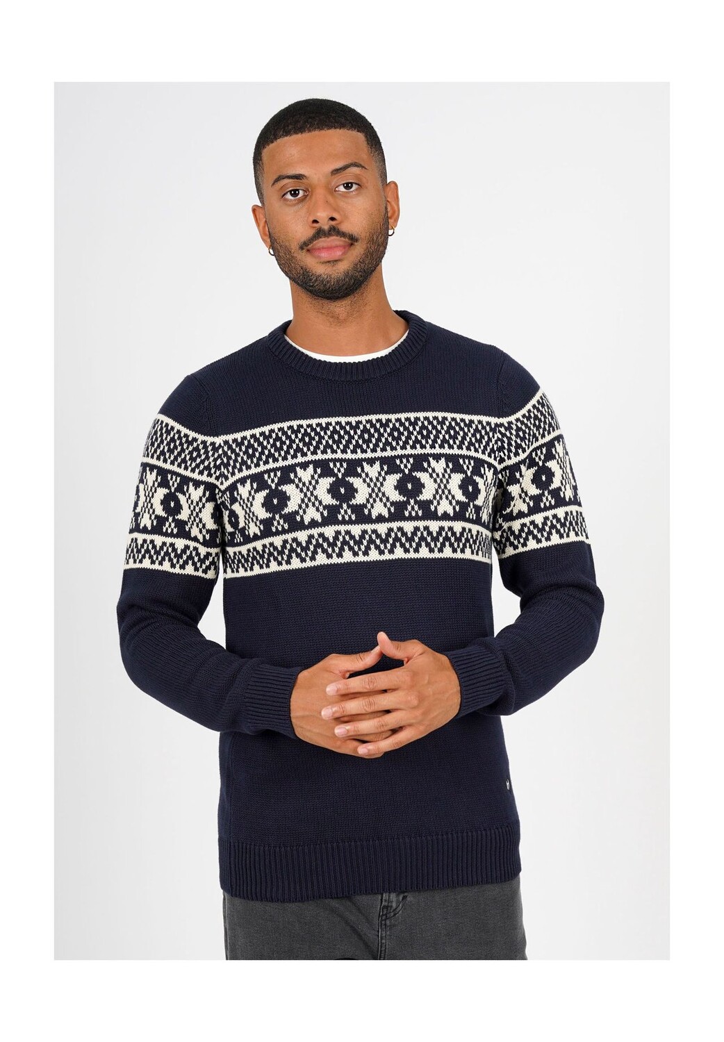 Свитер норвежский HONESTY RULES, темно-синий
Свитер норвежский HONESTY RULES, темно-синий