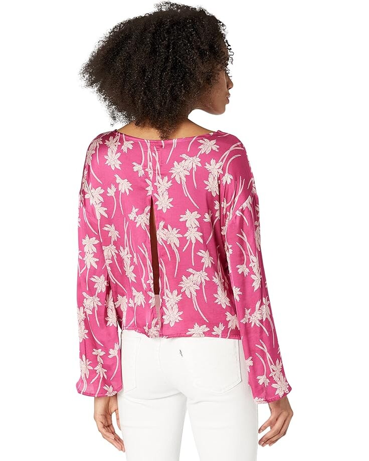 Топ Chaser Cropped Bell Sleeve Slit Back Top, цвет Hawaiin Nights Print
Топ Chaser Cropped Bell Sleeve Slit Back Top, цвет Hawaiin Nights Print