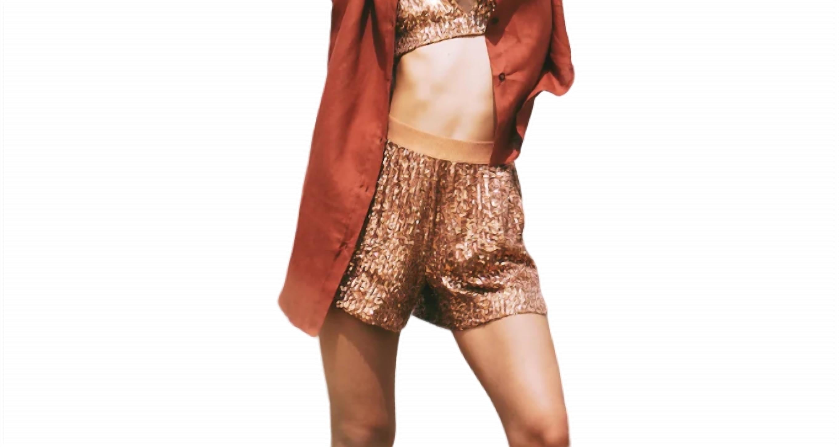 Шорты женские IN THE MOOD FOR LOVE, цвет bronze
Шорты женские IN THE MOOD FOR LOVE, цвет bronze