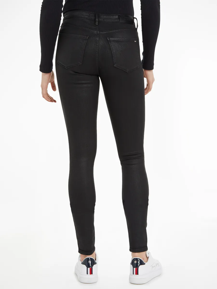 Джинсы скинни Tommy Hilfiger "TH FLEX COMO SKINNY RW", с кожаным значком, цвет Black_Coated
Джинсы скинни Tommy Hilfiger "TH FLEX COMO SKINNY RW", с кожаным значком, цвет Black_Coated