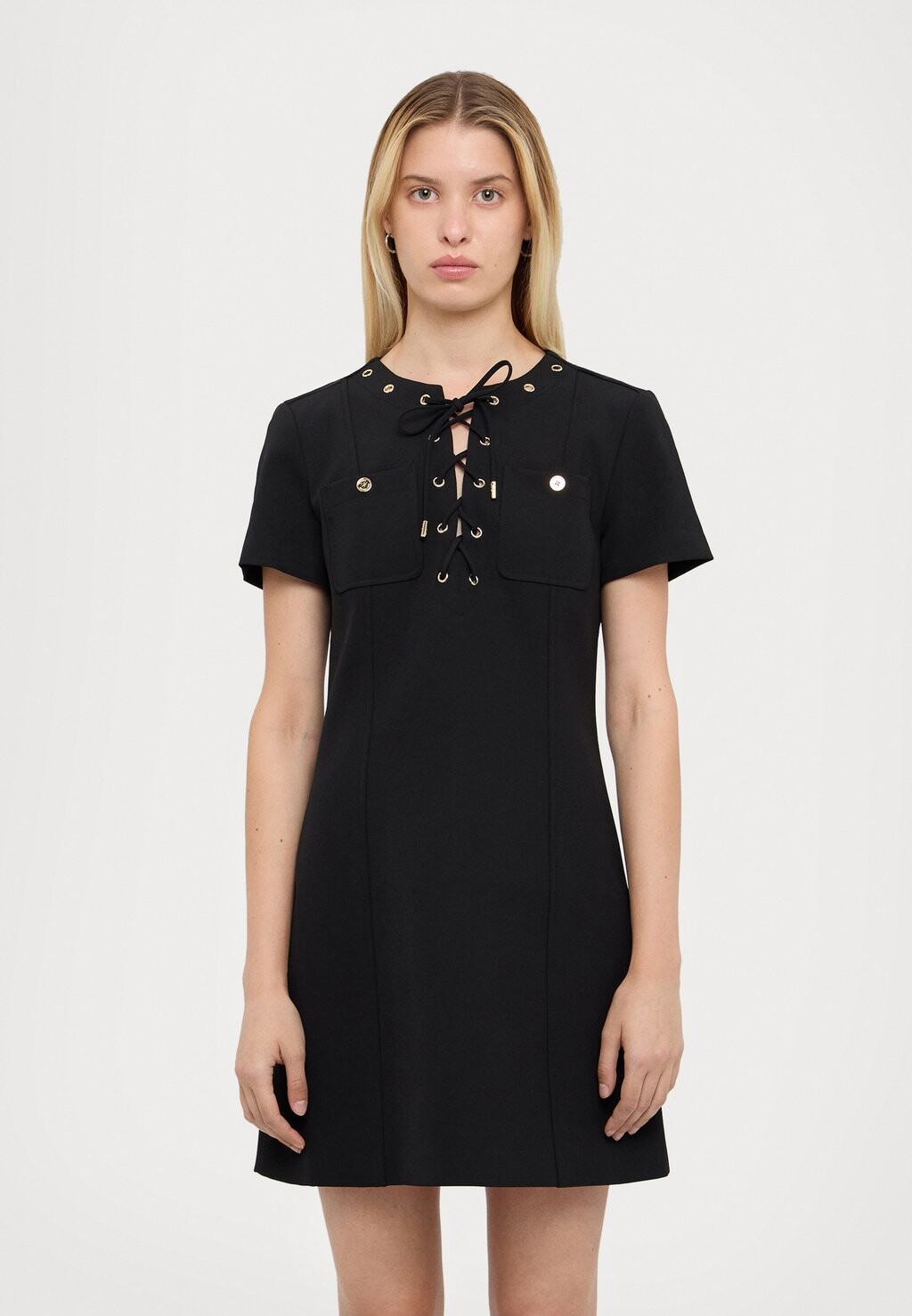 Повседневное платье LACE UP MOD DRESS MICHAEL Michael Kors, черный
Повседневное платье LACE UP MOD DRESS MICHAEL Michael Kors, черный