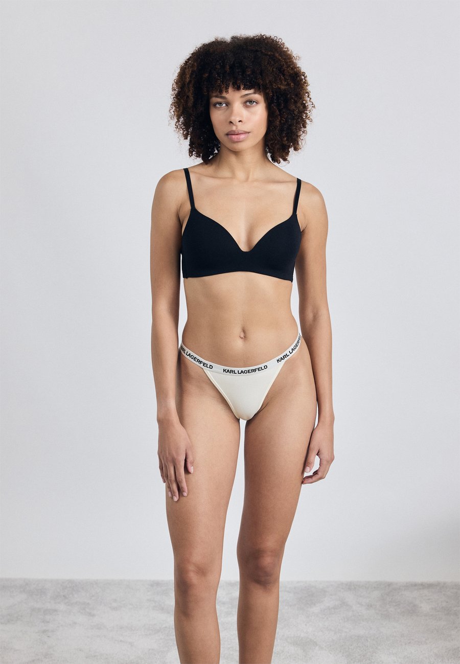 Трусы KARL LAGERFELD LOGO BRAZILIAN MULTIBAND 7 PACK, Multi-Coloured
Трусы KARL LAGERFELD LOGO BRAZILIAN MULTIBAND 7 PACK, Multi-Coloured
