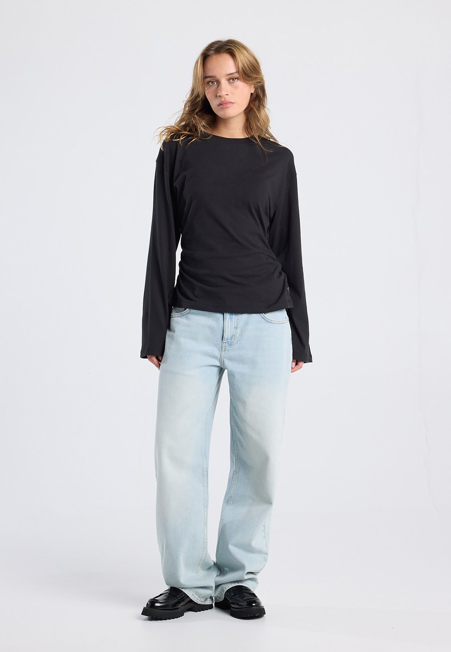 Топ America Today Long sleeved top, Black
Топ America Today Long sleeved top, Black