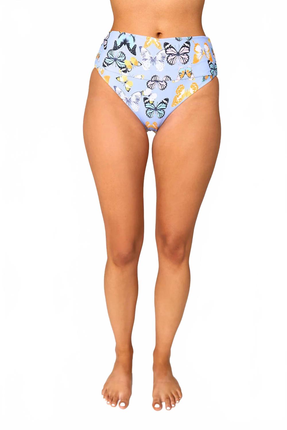 Бюстгальтер для плавания Butterfly Beauty в нежно-голубом цвете BUDDYLOVE
Бюстгальтер для плавания Butterfly Beauty в нежно-голубом цвете BUDDYLOVE