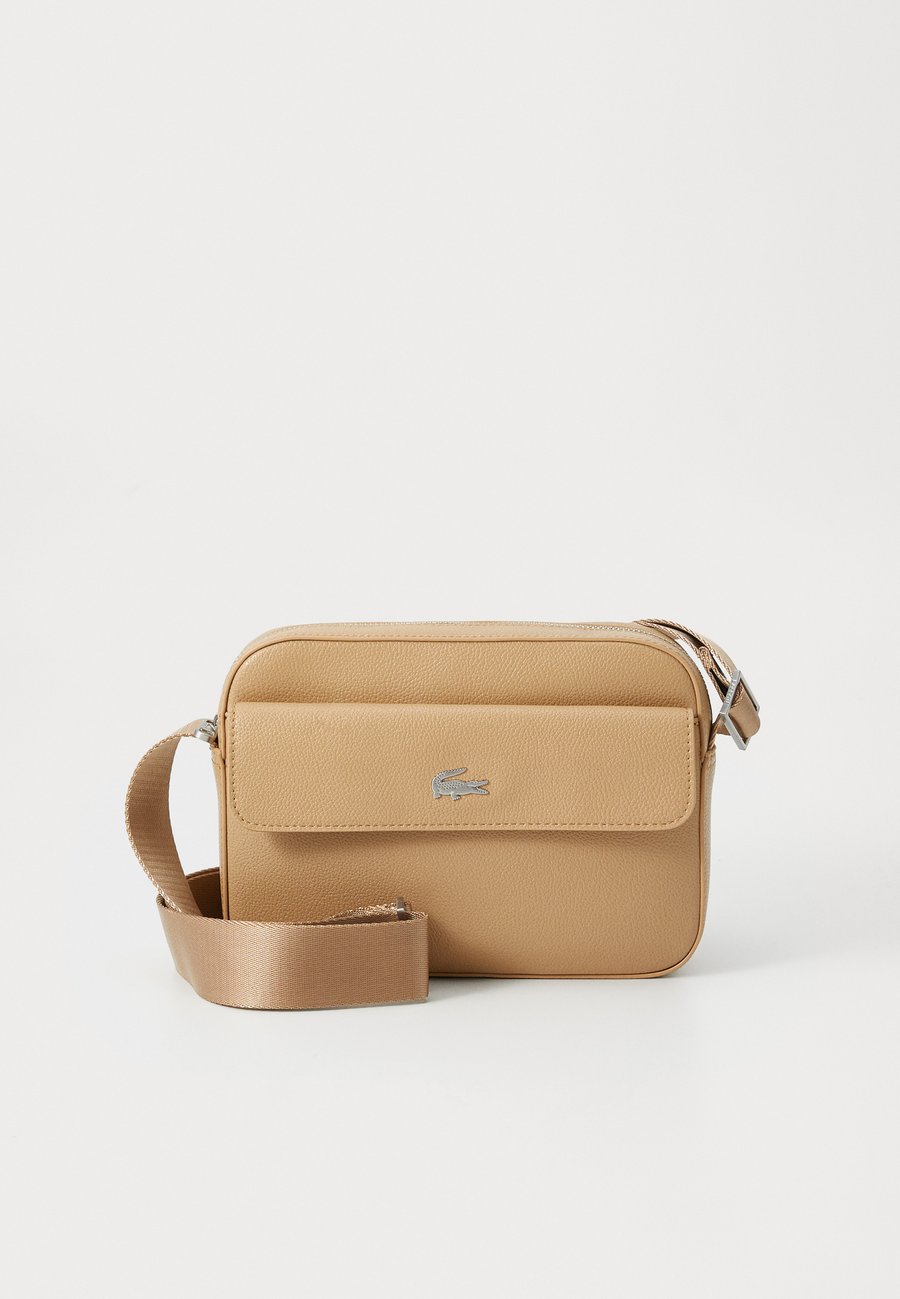Сумка кросс-боди Lacoste REPORTER BAG, Tan/Beige
Сумка кросс-боди Lacoste REPORTER BAG, Tan/Beige