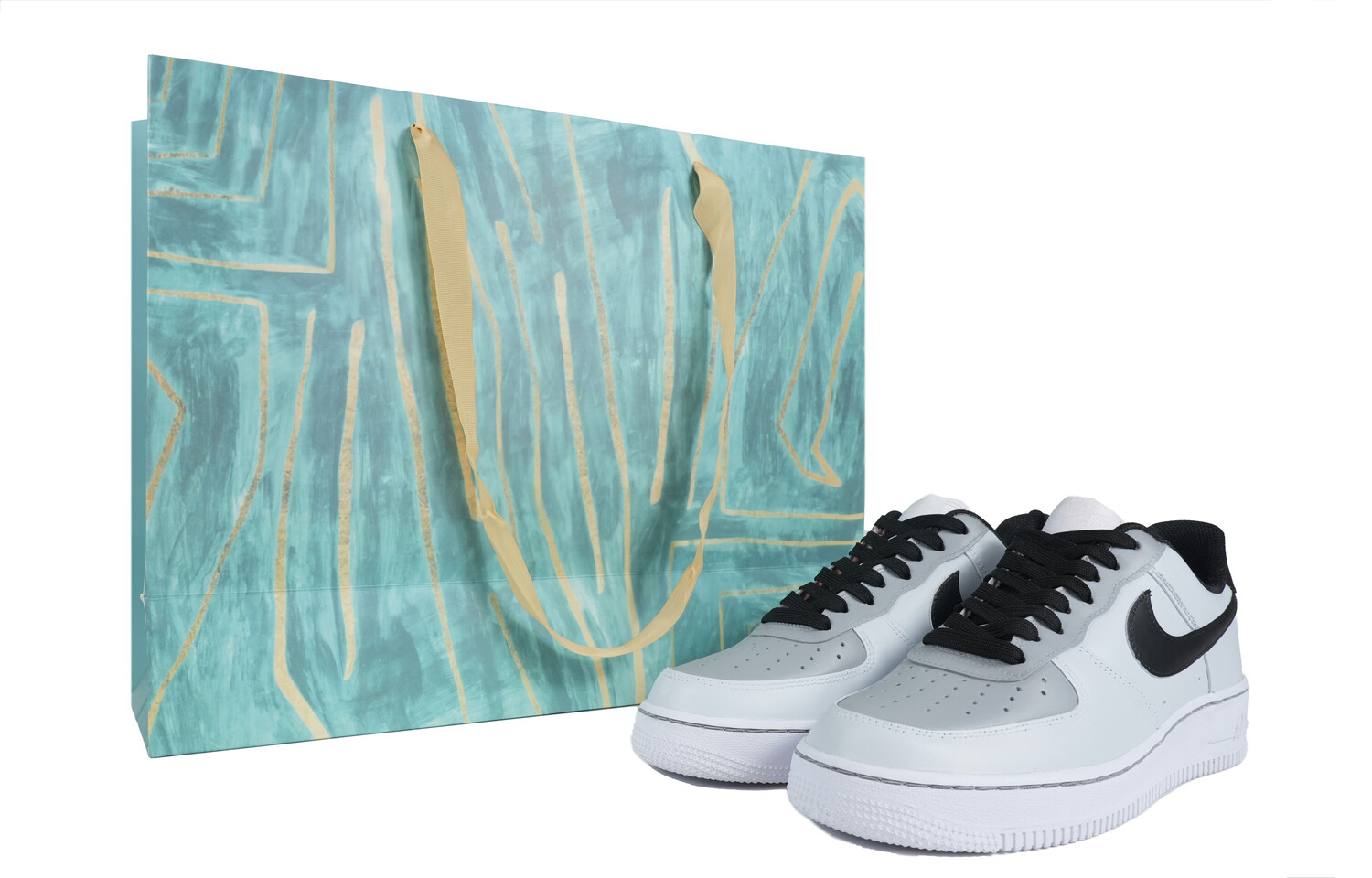 Кроссовки Nike Air Force 1 Skateboarding Shoes Women's Low-top Black/grey, светло-серый
Кроссовки Nike Air Force 1 Skateboarding Shoes Women's Low-top Black/grey, светло-серый