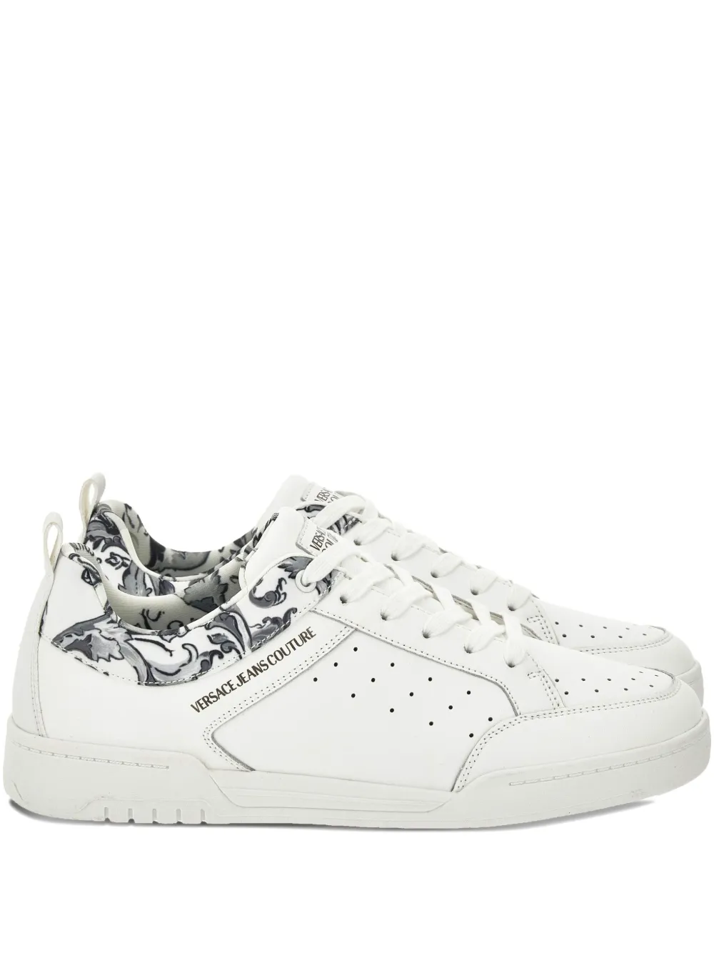 Кроссовки с перфорацией и принтом Barocco Versace Jeans Couture, белый
Кроссовки с перфорацией и принтом Barocco Versace Jeans Couture, белый