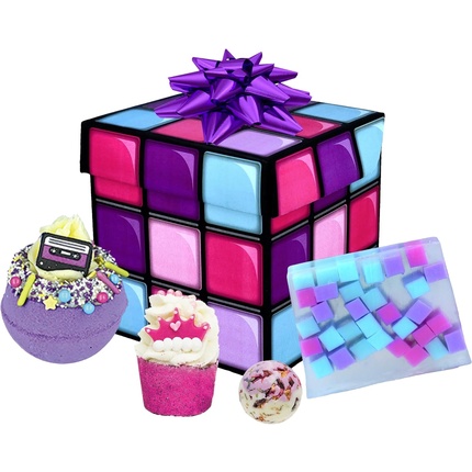 Подарочный набор для ванны и тела State Of Mind Retro 80s Bomb Cosmetics
Подарочный набор для ванны и тела State Of Mind Retro 80s Bomb Cosmetics