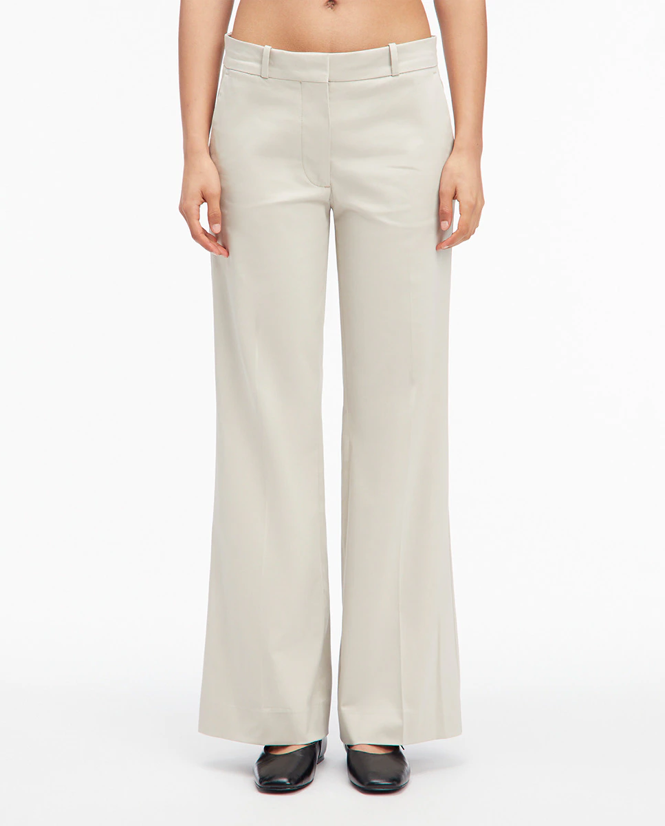 Женские классические брюки свободного кроя Calvin Klein, светло-серый
Женские классические брюки свободного кроя Calvin Klein, светло-серый