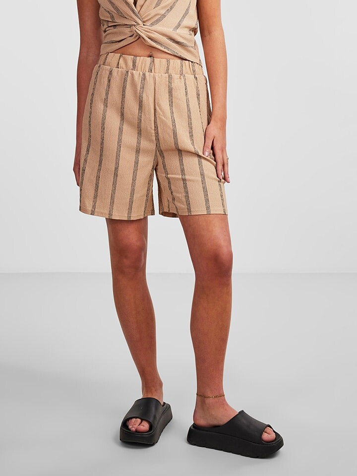 Шорты Pieces, бежевый
Шорты Pieces, бежевый