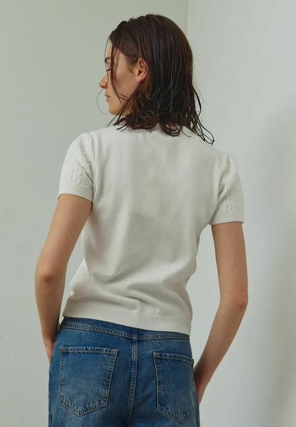 Футболка с принтом larette Noella, Ivory, Бежевый, Футболка с принтом larette Noella, Ivory
Футболка с принтом larette Noella, Ivory, Бежевый, Футболка с принтом larette Noella, Ivory