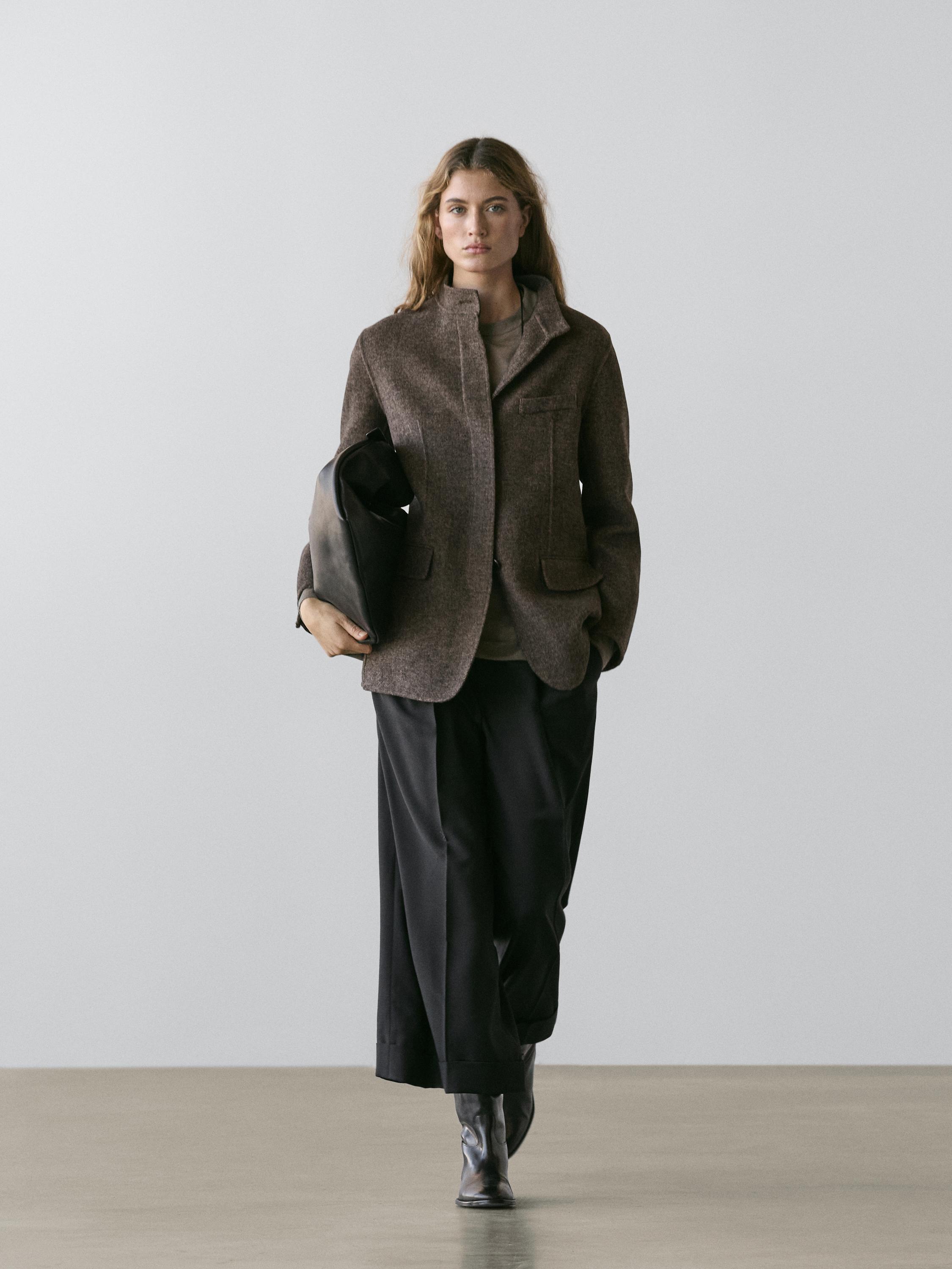 Пальто из смесовой шерсти твил с высоким воротником Massimo Dutti, brown
Пальто из смесовой шерсти твил с высоким воротником Massimo Dutti, brown