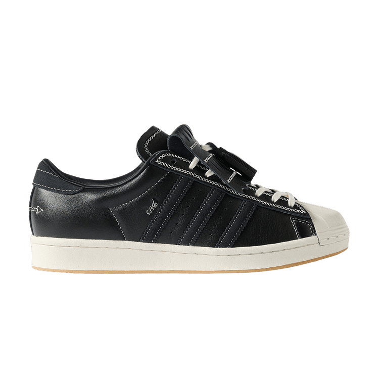 Кроссовки adidas END. x Superstar Vintage 'Tying the Knot', черный 
Кроссовки adidas END. x Superstar Vintage 'Tying the Knot', черный